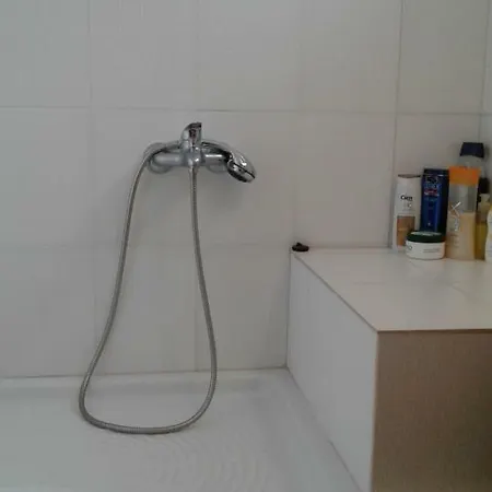 Christiana's Stone 公寓 班诺卢弗卡拉