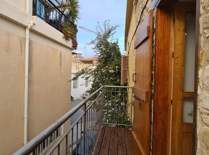 Christiana's Stone パノ・レフカラ