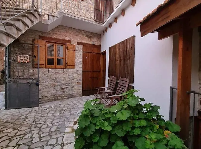 Christiana's Stone アパート *