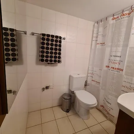 Christiana's Stone פאנו לפקארה